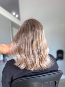 seamless-blonde-balayage